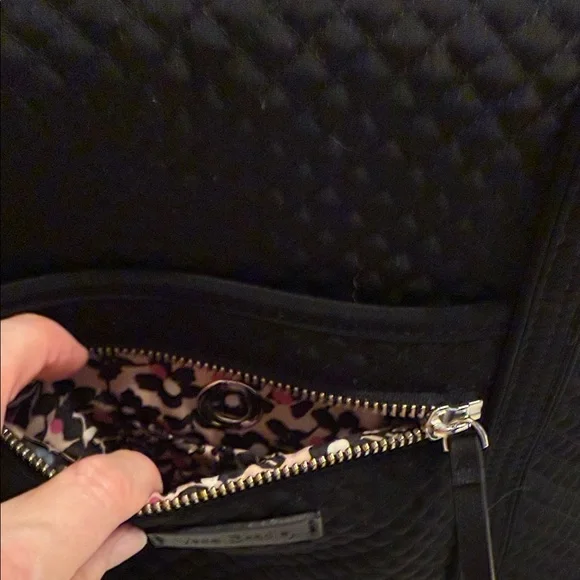 Vera Bradley Black Microfiber shoulder bag NWOT - Picture 3 of 7